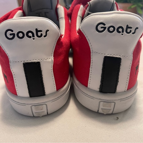NWT GOATS 🐐RED Canvas Sneakers Womens 10 - Picture 4 of 9